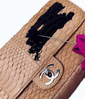 Renowacja torebki Chanel – naprawa skóry, zmiana koloru i regeneracja materiału